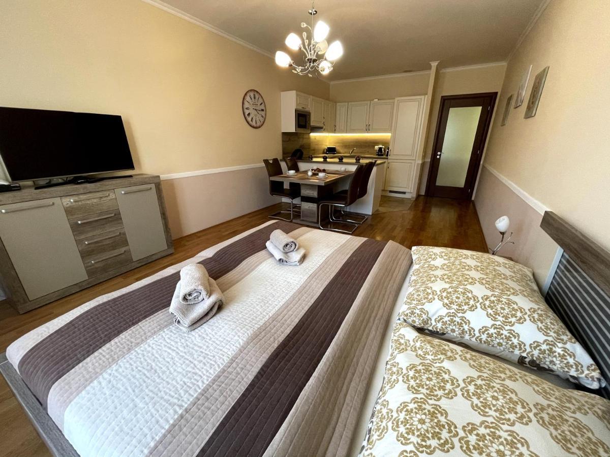 Apartment 122 Certovka Karlovy Vary Esterno foto